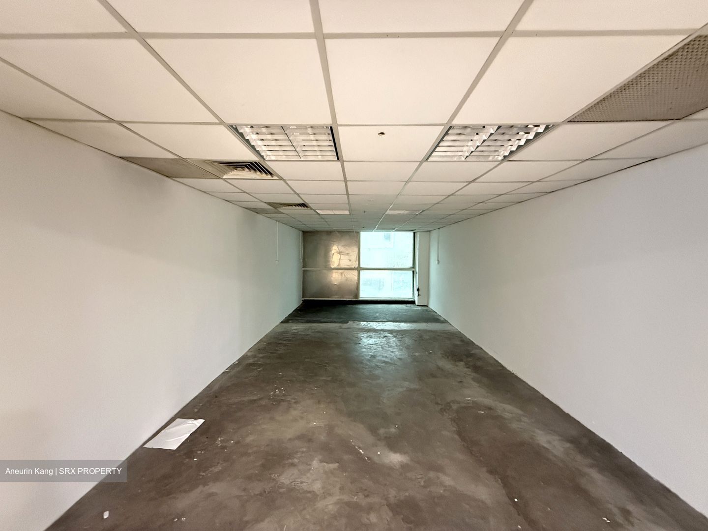 Lucky Plaza (D9), Retail #576204201